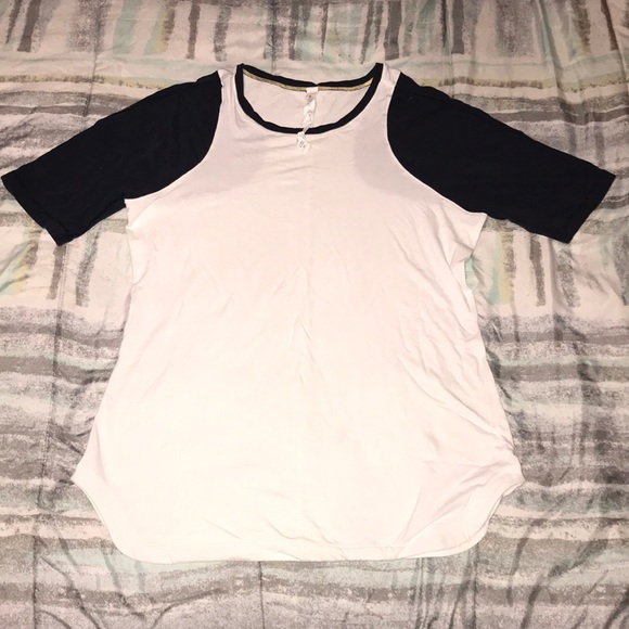 Lululemon shirt - Picture 2 of 3